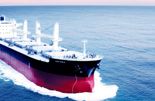 青島的海運業(yè)不僅僅是一個經(jīng)濟產(chǎn)業(yè)，更是一種文化的傳承和延續(xù)