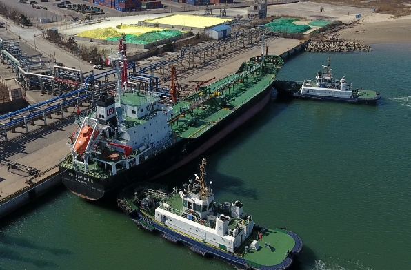 隨著國(guó)際貿(mào)易的不斷發(fā)展和全球化的趨勢(shì)，天津的貨代行業(yè)也逐漸崛起