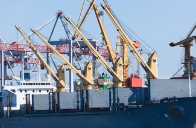 天津貨運(yùn)代理發(fā)揮其獨(dú)特的優(yōu)勢，為全球化的進(jìn)程做出更大的貢獻(xiàn)