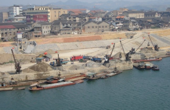 貨運(yùn)公司都有自己的許可證，會計(jì)和法律合規(guī)