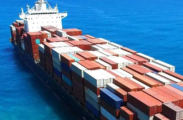 英國是如何通過優(yōu)質(zhì)服務(wù)和創(chuàng)新技術(shù)打造全球物流樞紐的？