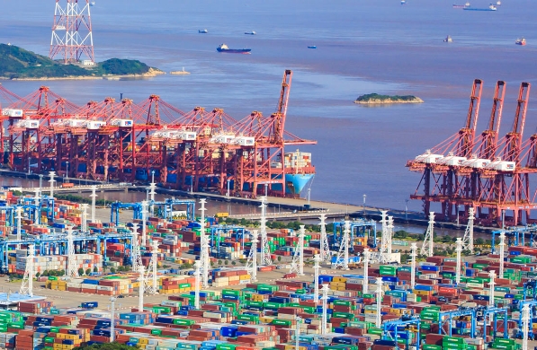 中俄的物流聯(lián)系是兩國(guó)經(jīng)濟(jì)合作的基礎(chǔ)，也是雙方合作共贏的重要途徑