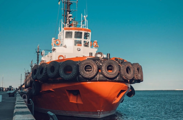 國際物流作為全球貿(mào)易的重要支柱，對企業(yè)的發(fā)展起著至關(guān)重要的作用