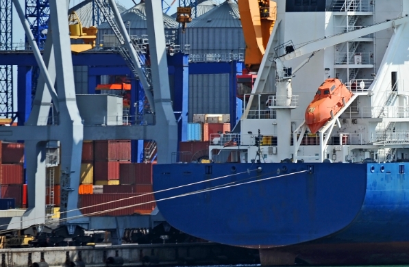 海運(yùn)物流公司如何以創(chuàng)新為引領(lǐng)推動(dòng)行業(yè)變革，成為客戶關(guān)注的焦點(diǎn)