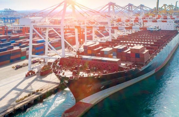 隨著電子商務的快速發(fā)展，國際貨代也迎來了新的發(fā)展機遇