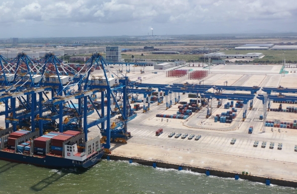 上海海外倉貨代以獨(dú)特海上服務(wù)，在全球貿(mào)易中扮演著不可或缺的角色