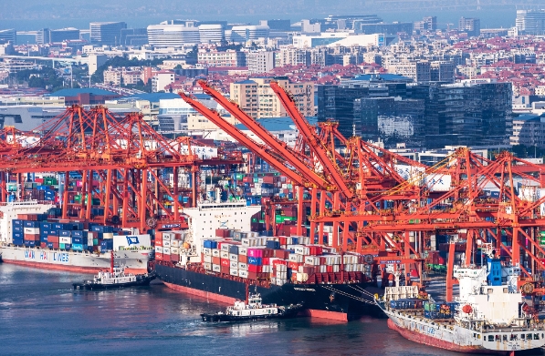 國際貨代不僅是商品流動的加速器，更是推動世界經(jīng)濟繁榮的重要力量