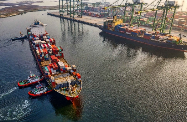 隨著全球貿(mào)易的深入發(fā)展，國際貨代行業(yè)正迎來前所未有的發(fā)展機(jī)遇