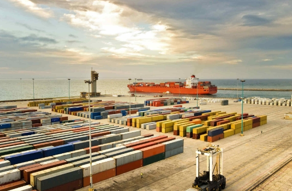 貨代公司是連接生產(chǎn)與消費的橋梁，更是推動國際貿(mào)易運轉的幕后英雄