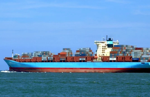 未來國際物流將更加高效、智能，為全球經(jīng)濟(jì)的繁榮發(fā)展貢獻(xiàn)力量