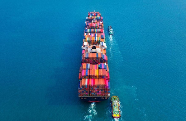 上海國際貨代在促進(jìn)國際貿(mào)易、推動經(jīng)濟(jì)發(fā)展方面發(fā)揮著重要作用