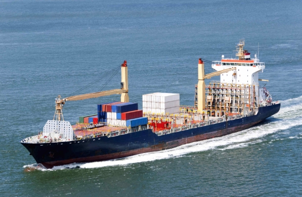 美國國際物流支撐了美國的經(jīng)濟(jì)運(yùn)作，還深刻影響了全球供應(yīng)鏈的發(fā)展