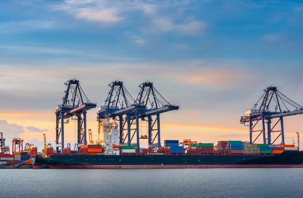 海外運輸公司作為連接世界的橋梁，在全球化進程中發(fā)揮著重要作用